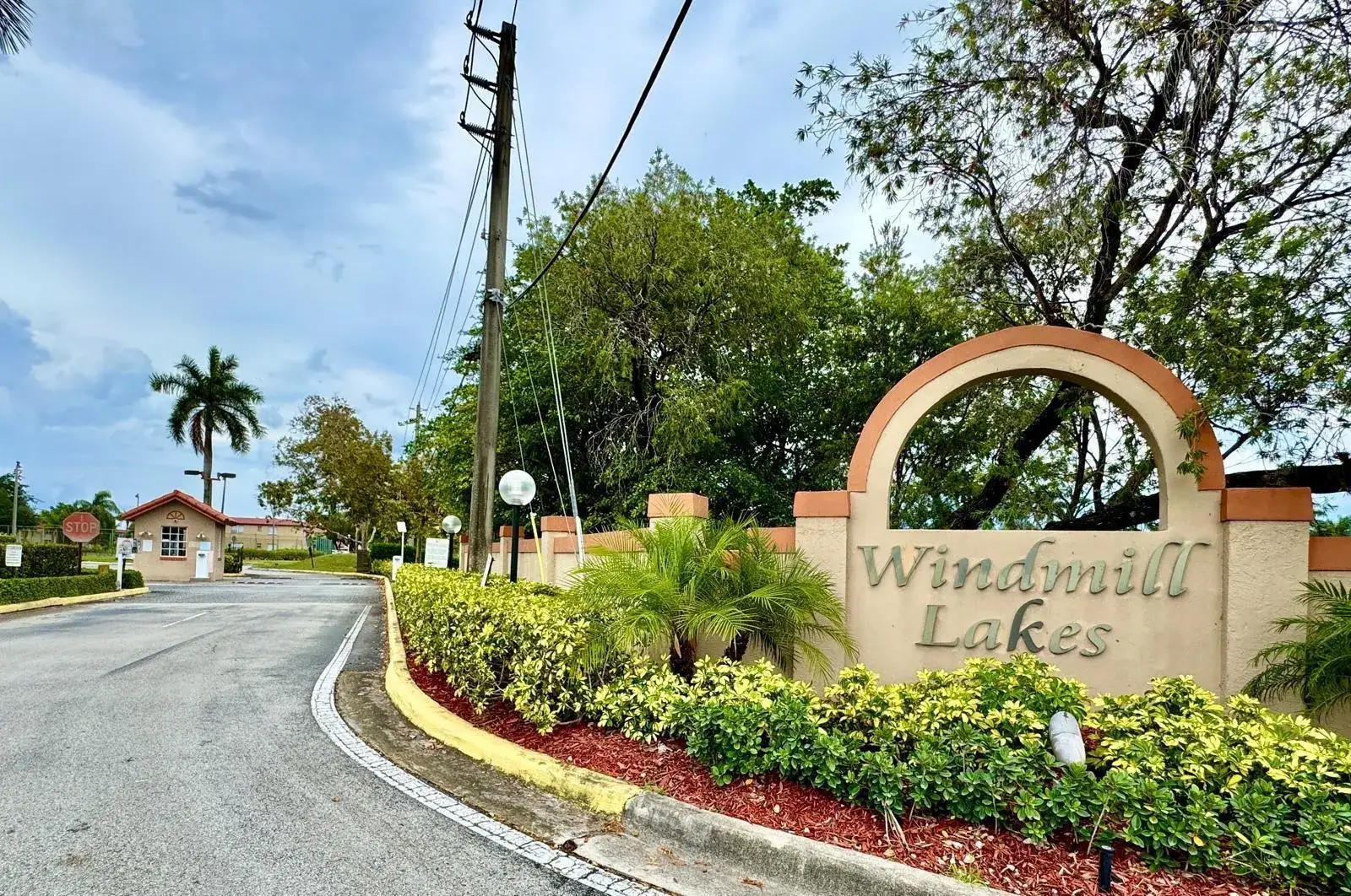 334 SW 86TH Avenue # 108, Pembroke Pines FL 33025