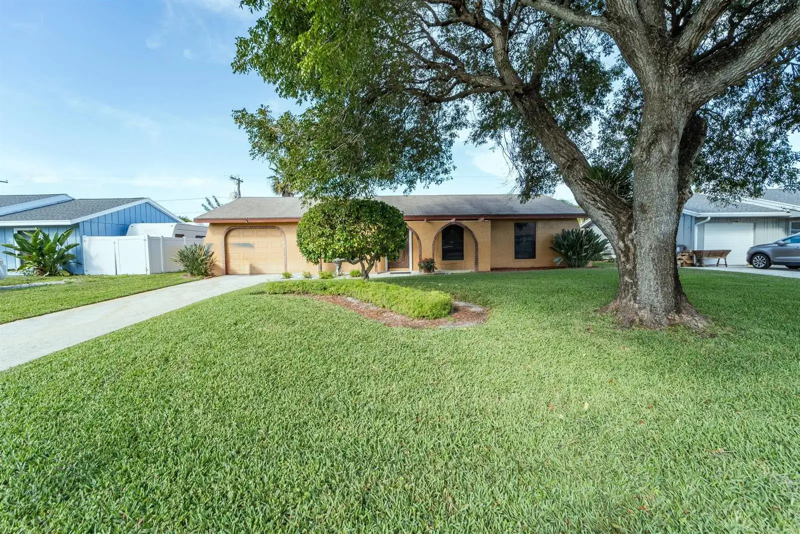 3753 Coelebs Avenue, Boynton Beach FL 33436 photo 2