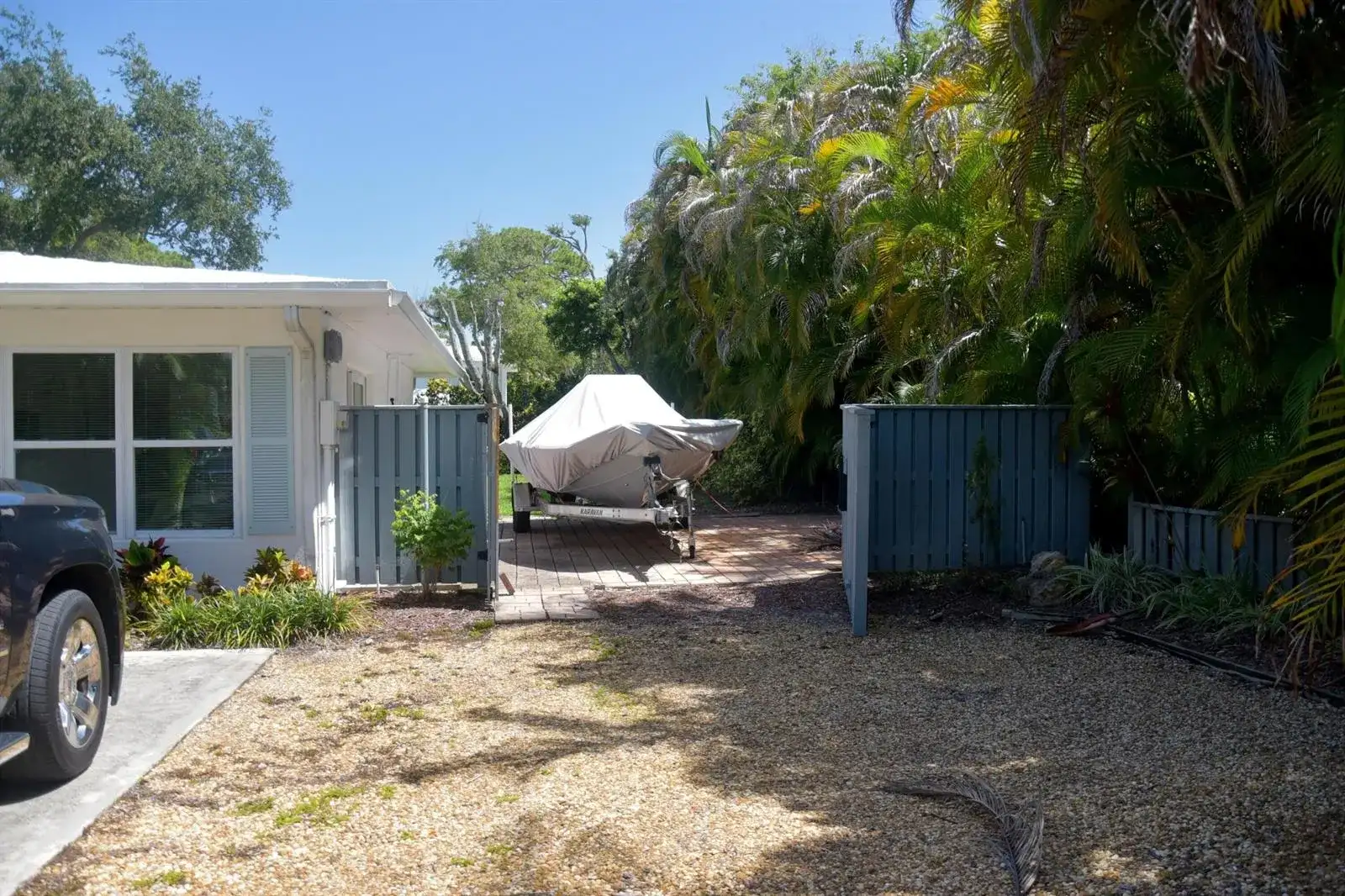 219 OLD JUPITER BEACH Road, Jupiter FL 33477 photo 2