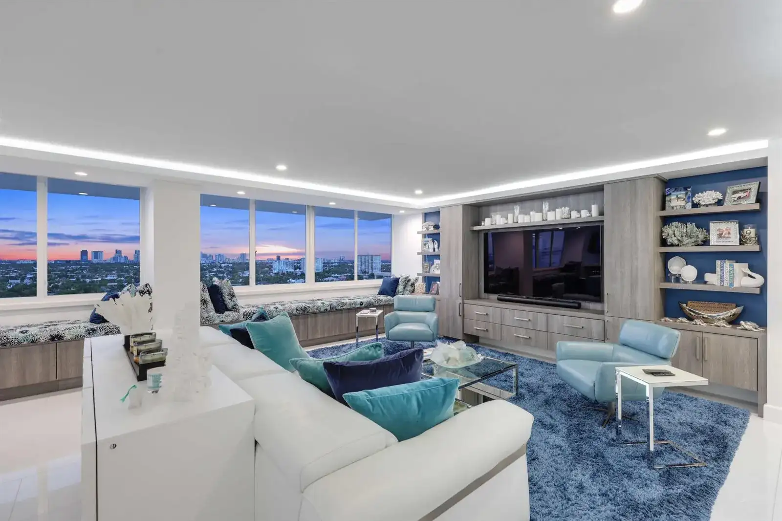 545 S FORT LAUDERDALE BEACH Boulevard, Fort Lauderdale FL 33304 photo 2