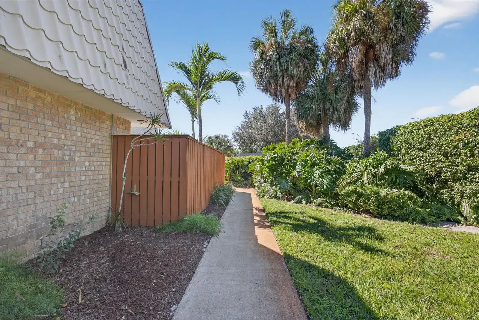 1700 Embassy Drive # 103, West Palm Beach FL 33401 photo 2