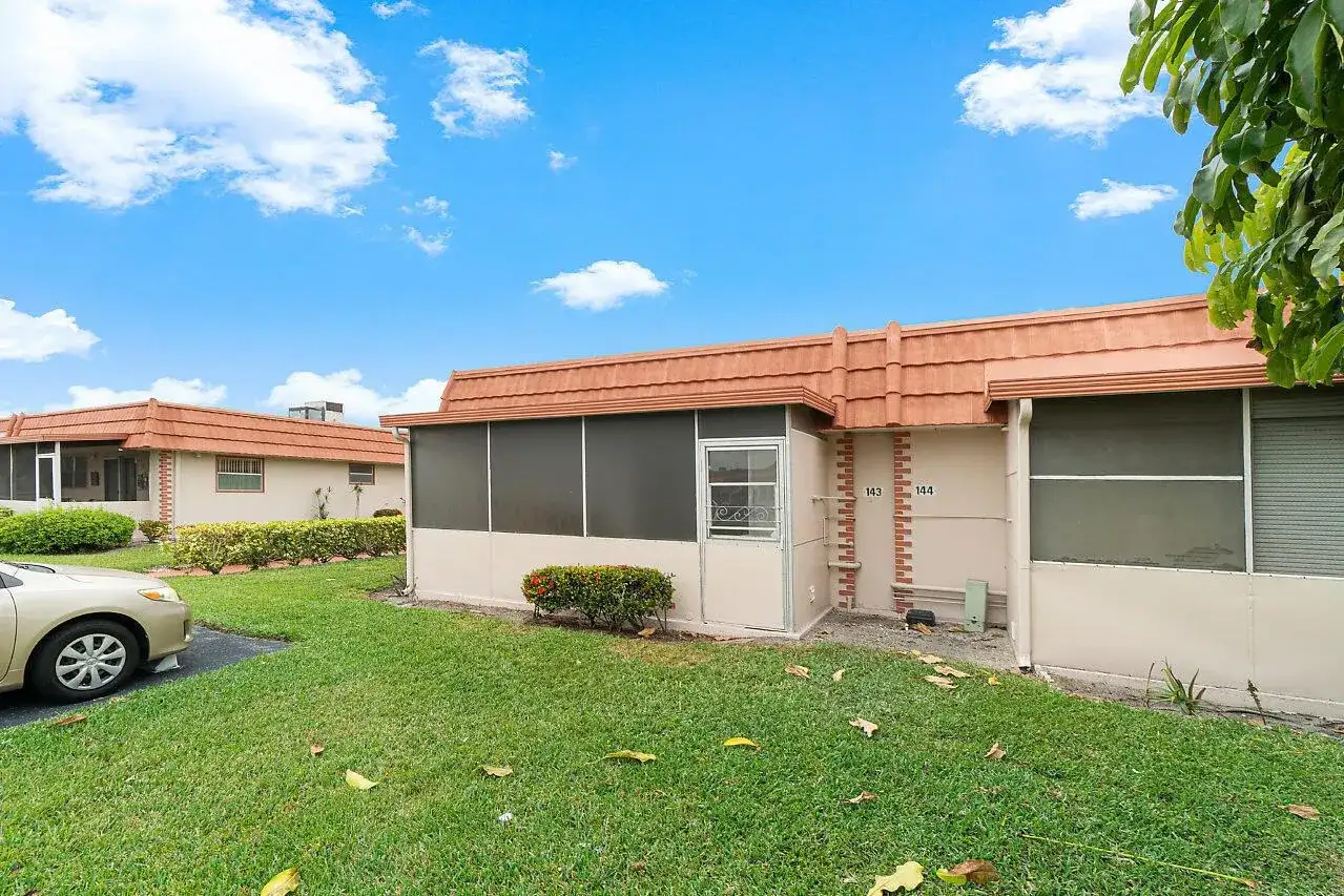 143 SEVILLE E, Delray Beach FL 33446 photo 5