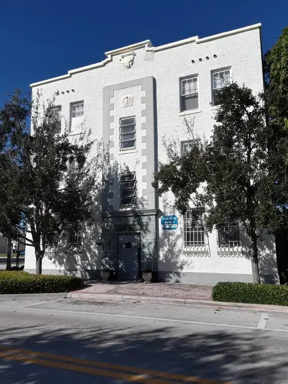 523 24TH Street # 8, West Palm Beach FL 33407