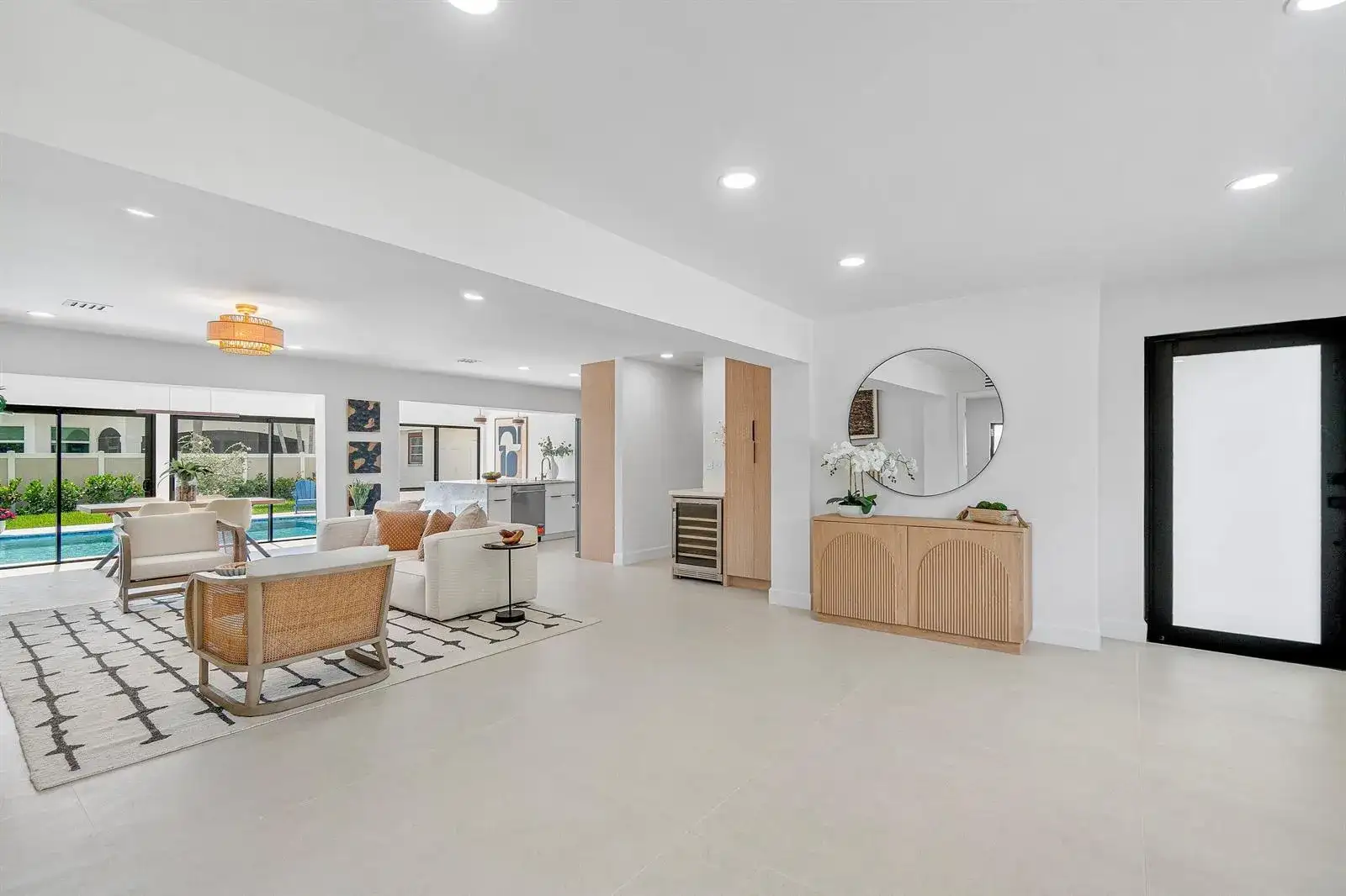2708 NE 1ST Avenue, Wilton Manors FL 33334 photo 4