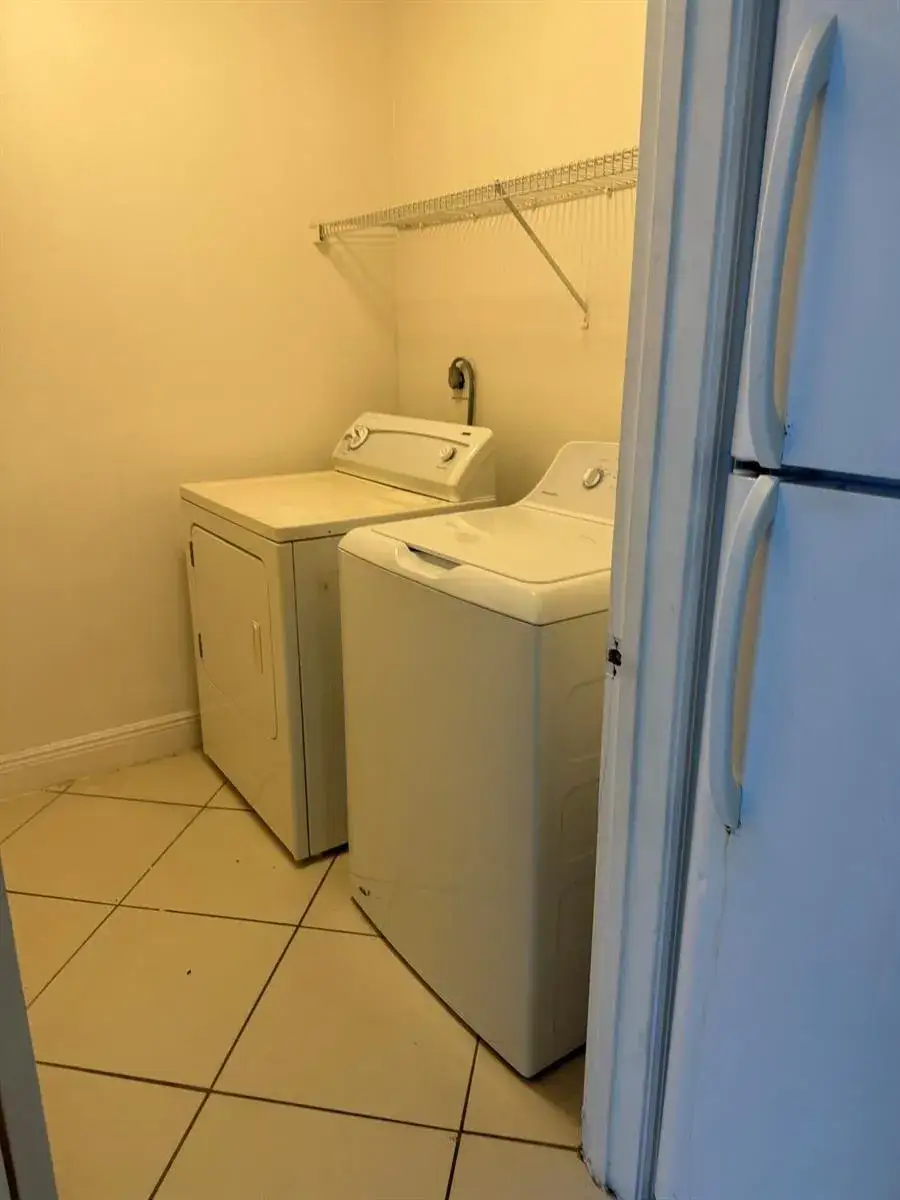 2313 N CONGRESS Avenue # 18, Boynton Beach FL 33426