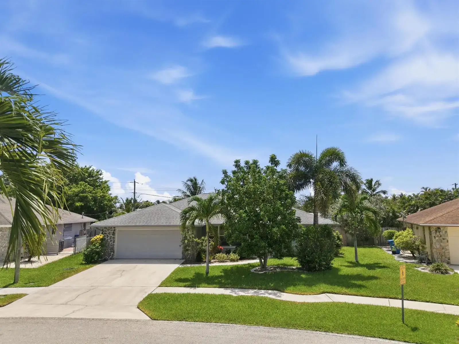 1081 Palama Way, Lantana FL 33462 photo 2