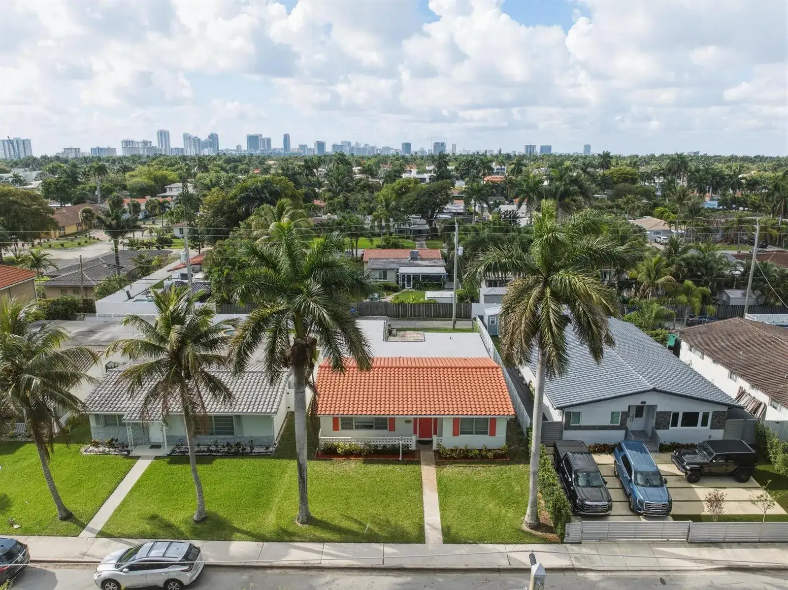 1114 Johnson Street, Hollywood FL 33019 photo 2