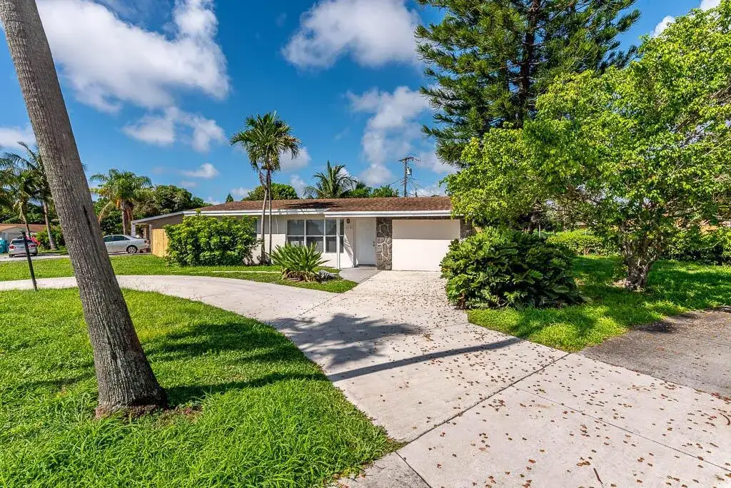 314 E Gateway Boulevard, Boynton Beach FL 33435