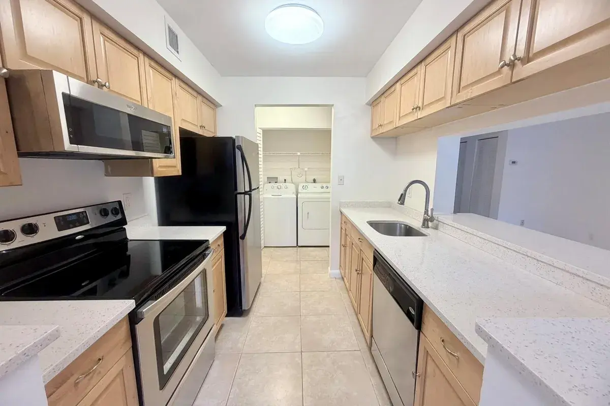 9955 Westview Drive # 218, Coral Springs FL 33076