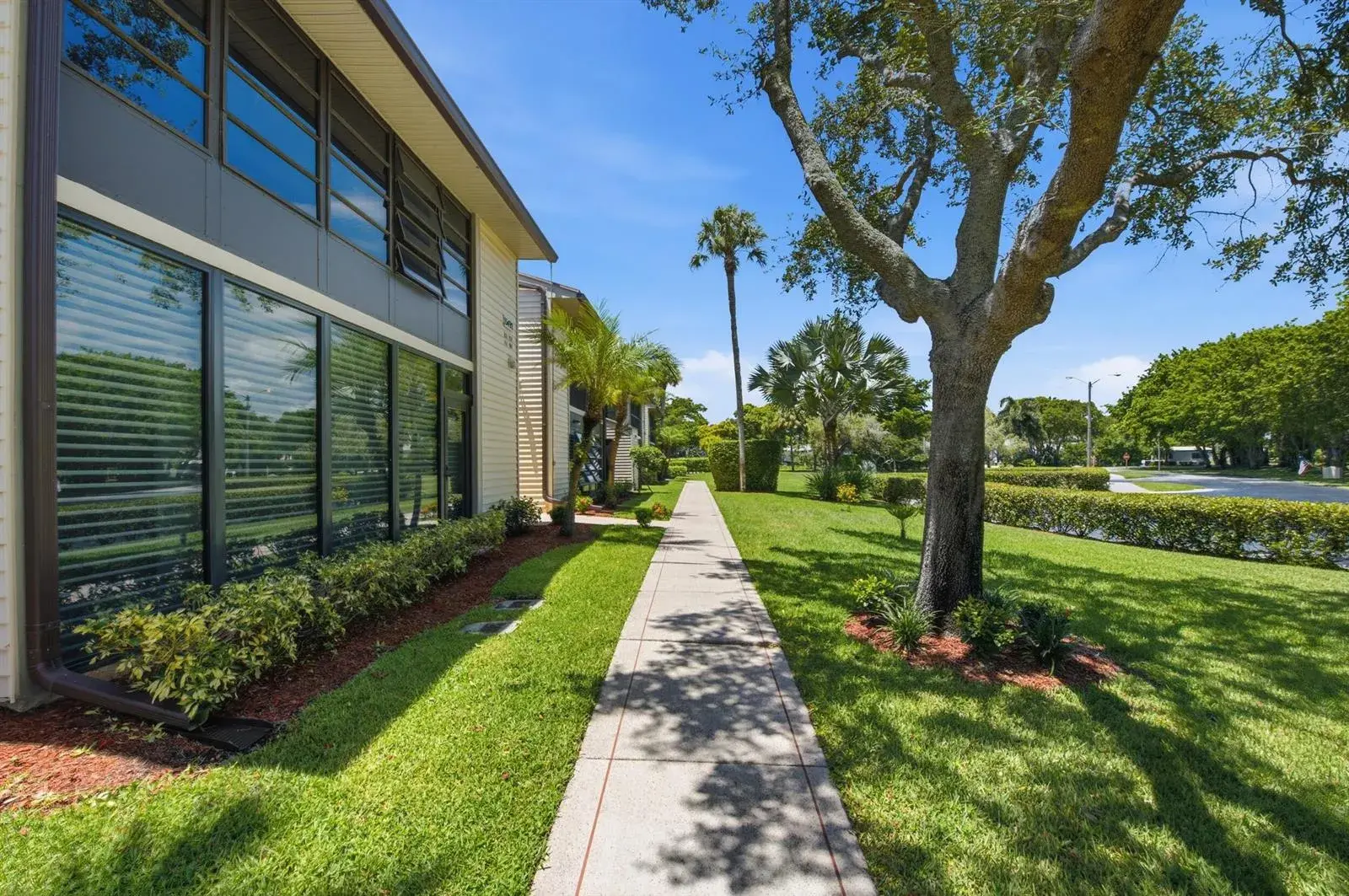 15492 LAKES OF DELRAY Boulevard # 101, Delray Beach FL 33484