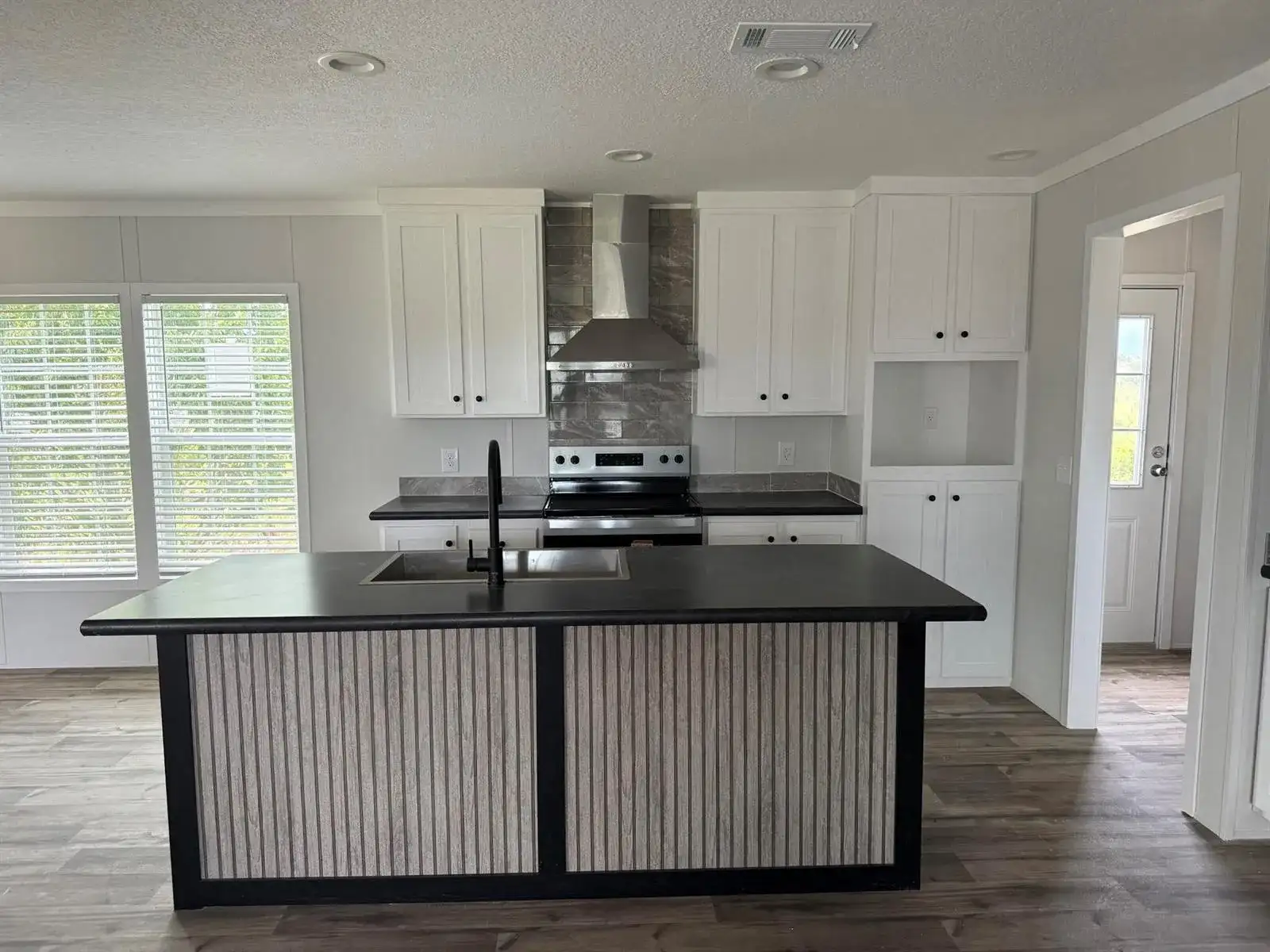 20263 NW 304TH Street, Okeechobee FL 34972 photo 2