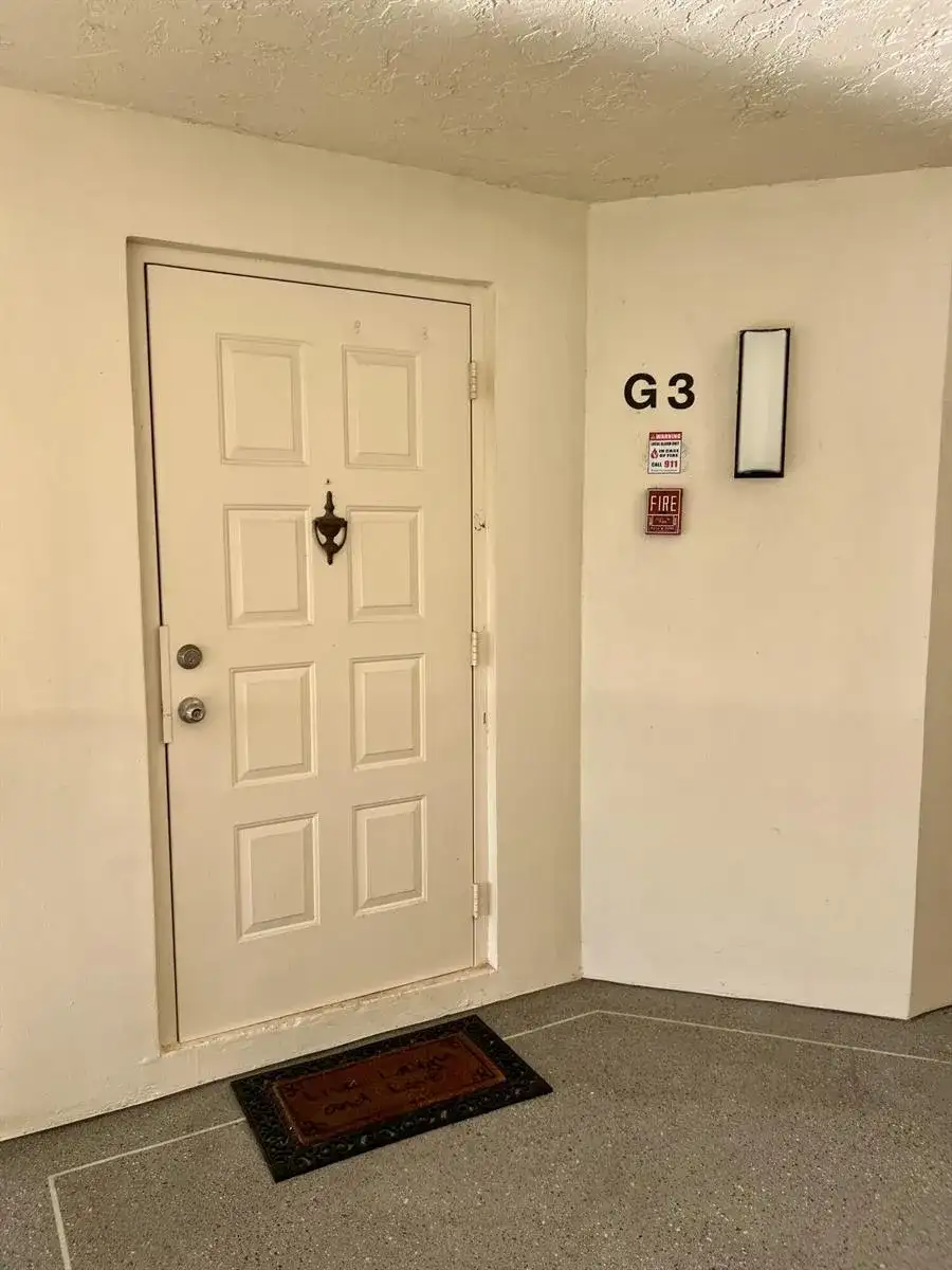 1111 Green Pine Boulevard # G3, West Palm Beach FL 33409 photo 4