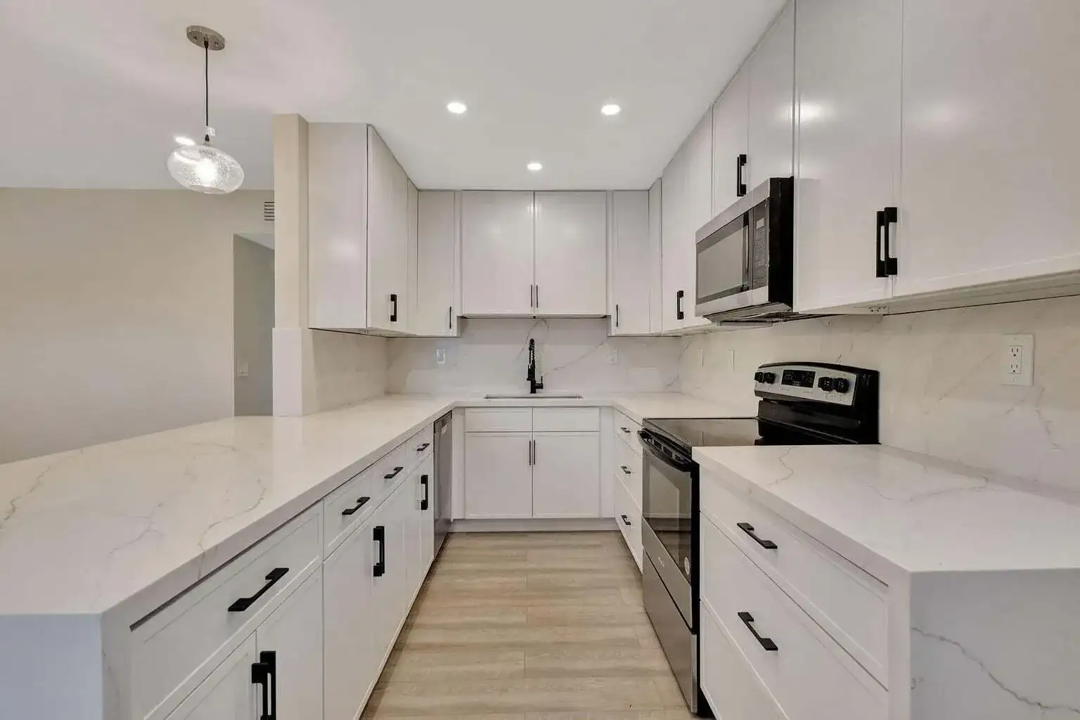802 BURGUNDY Q, Delray Beach FL 33484 photo 3