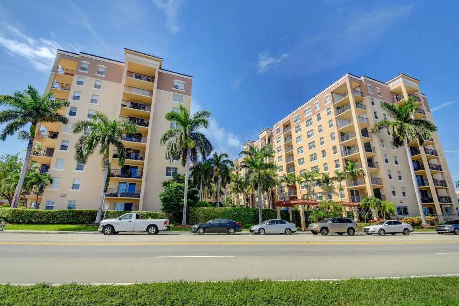 1801 N FLAGLER Drive # 727, West Palm Beach FL 33407 photo 2
