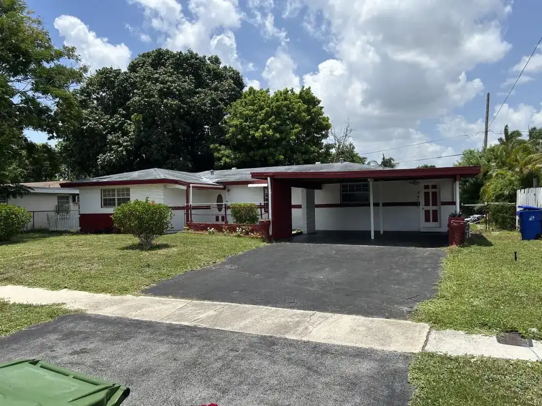 773 W Dayton Circle, Fort Lauderdale FL 33312