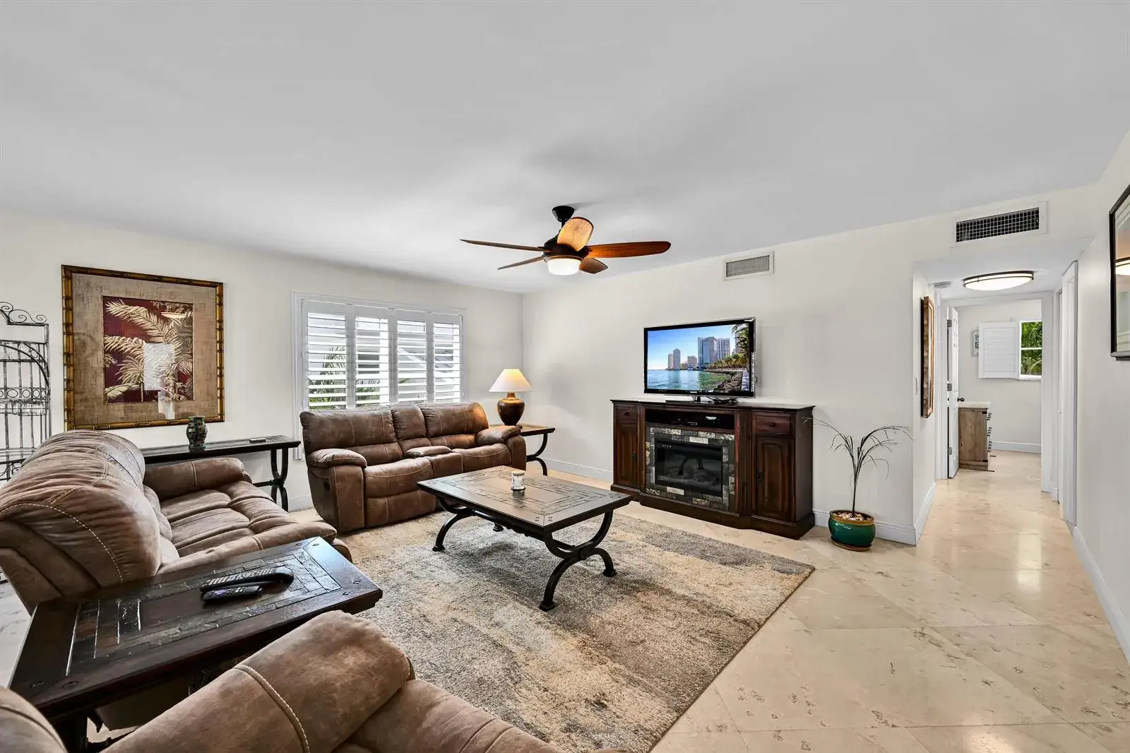 2860 NE 14TH ST Causeway # 201D, Pompano Beach FL 33062