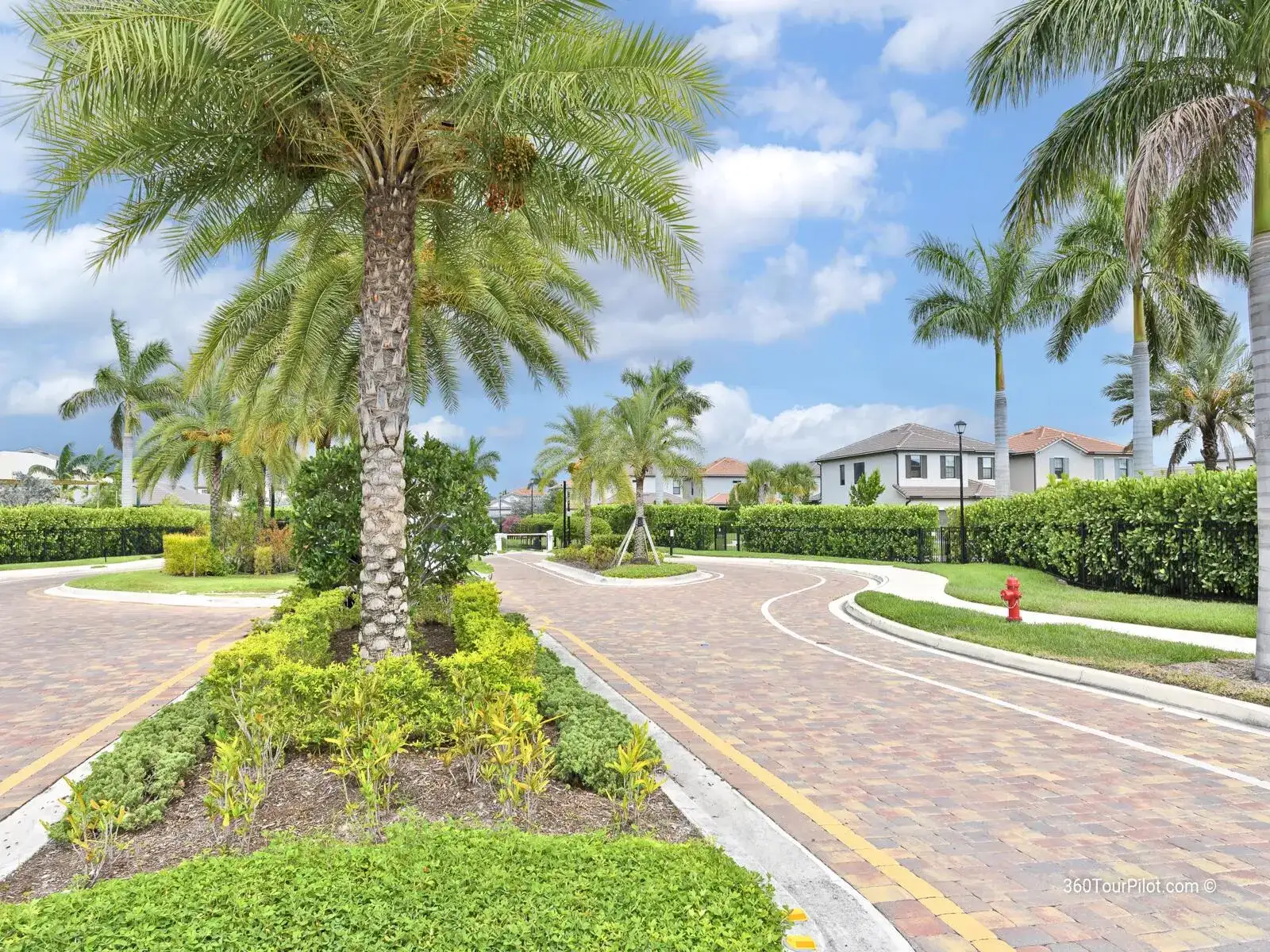 4814 CHANTILLY Road, Lake Worth FL 33467 photo 2