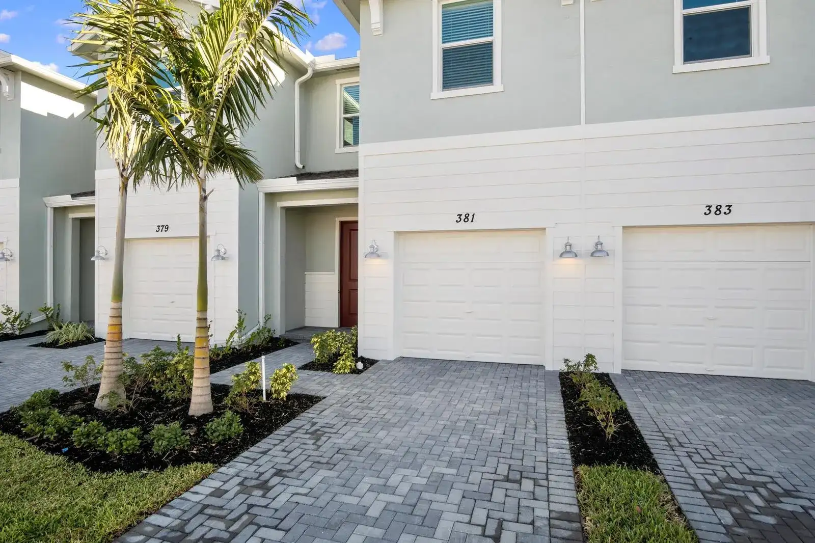 381 SE CROSSOAK Lane, Port St. Lucie FL 34984 photo 3
