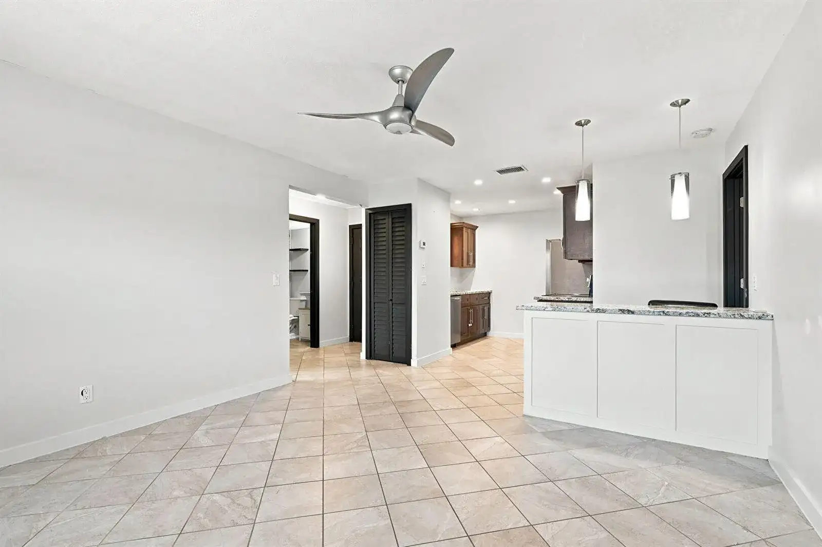 2480 SE Garden Terrace # 507, FL 34952 photo 5