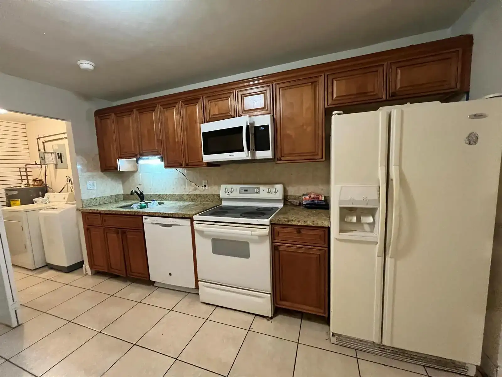 105 SE 15TH Street # A, Deerfield Beach FL 33441