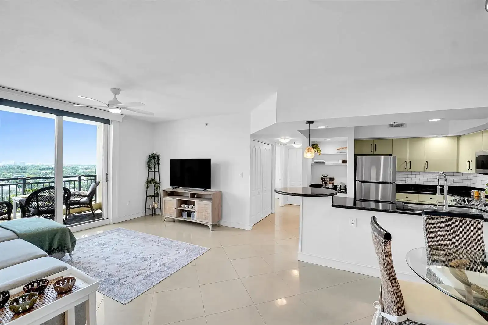 110 N Federal Highway # 1410, Fort Lauderdale FL 33301
