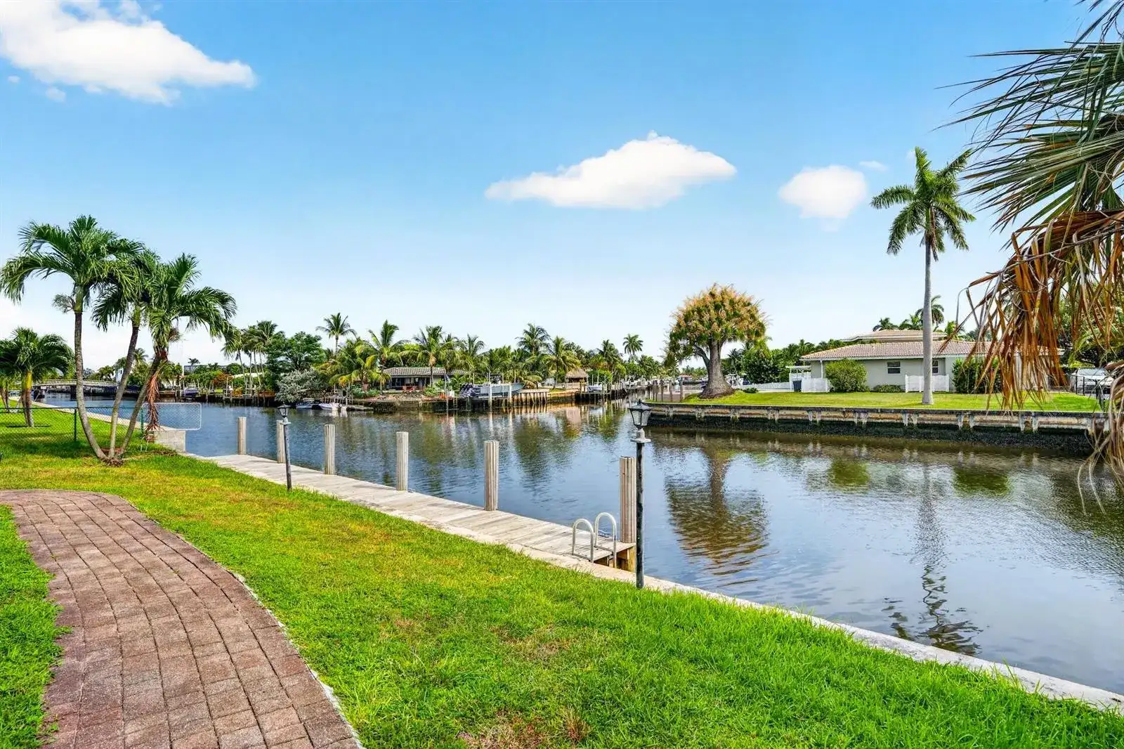 840 PINE Drive # 104, Pompano Beach FL 33060 photo 2