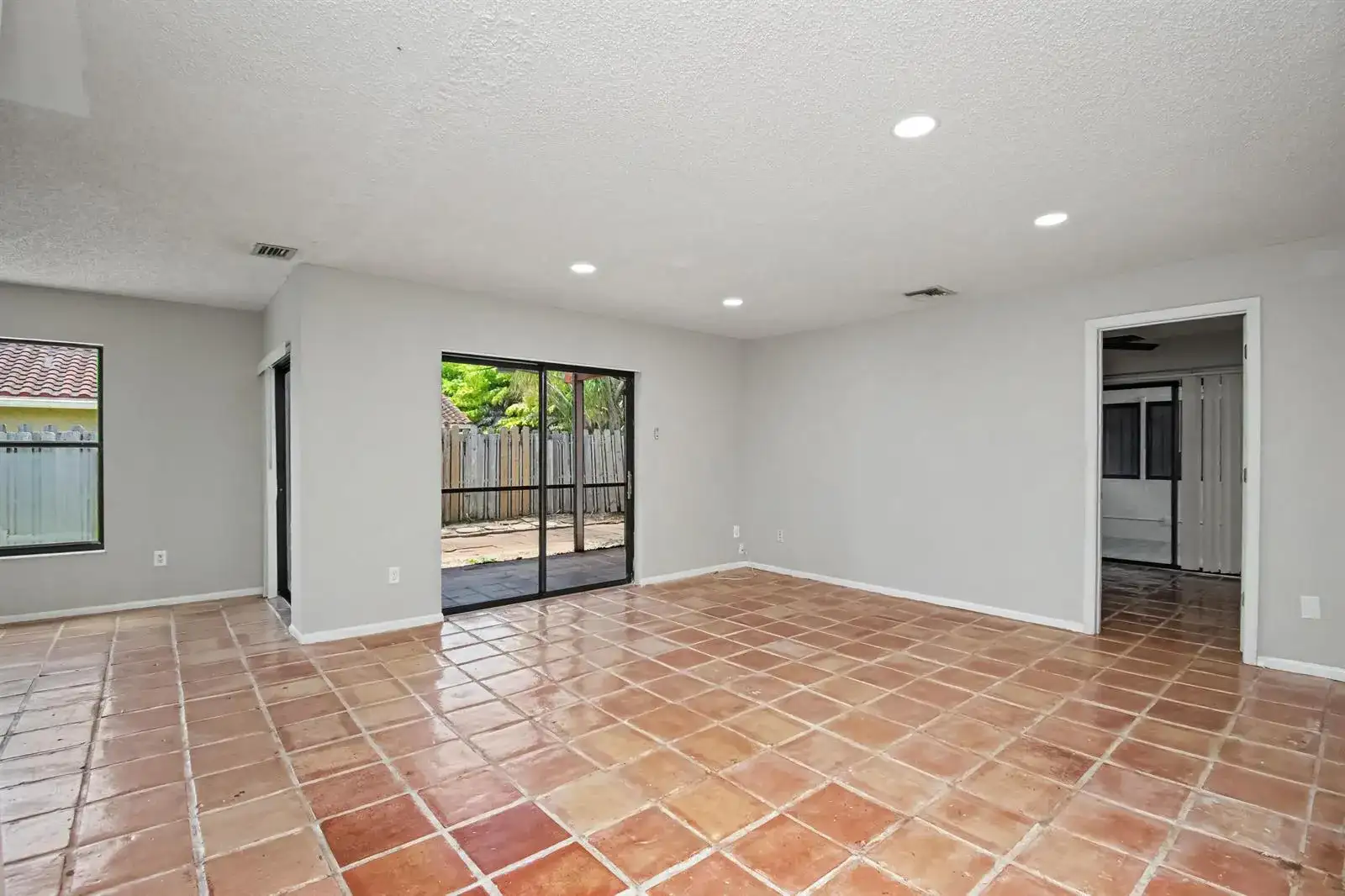 7407 SILVER WOODS Court, Boca Raton FL 33433 photo 3