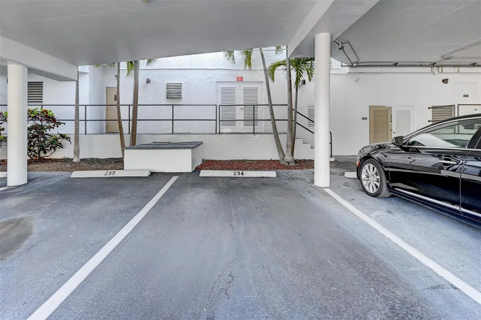300 Three Islands Boulevard # 101, Hallandale Beach FL 33009