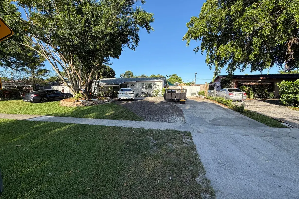 912 MONTEGO Drive, West Palm Beach FL 33415
