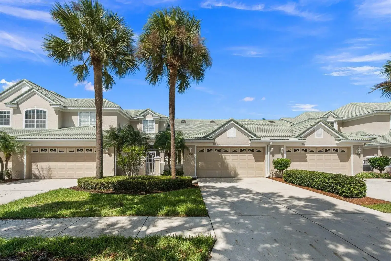 1594 SW HARBOUR ISLES Circle # 77, Port St. Lucie FL 34986