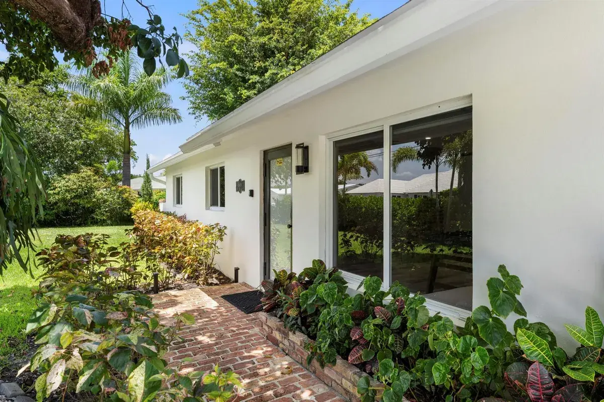 8416 Pine Tree Lane, Lake Clarke Shores FL 33406
