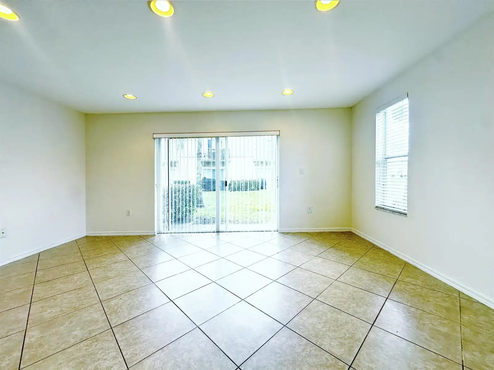 3035 SW 129TH Way # 143, Miramar FL 33027 photo 3