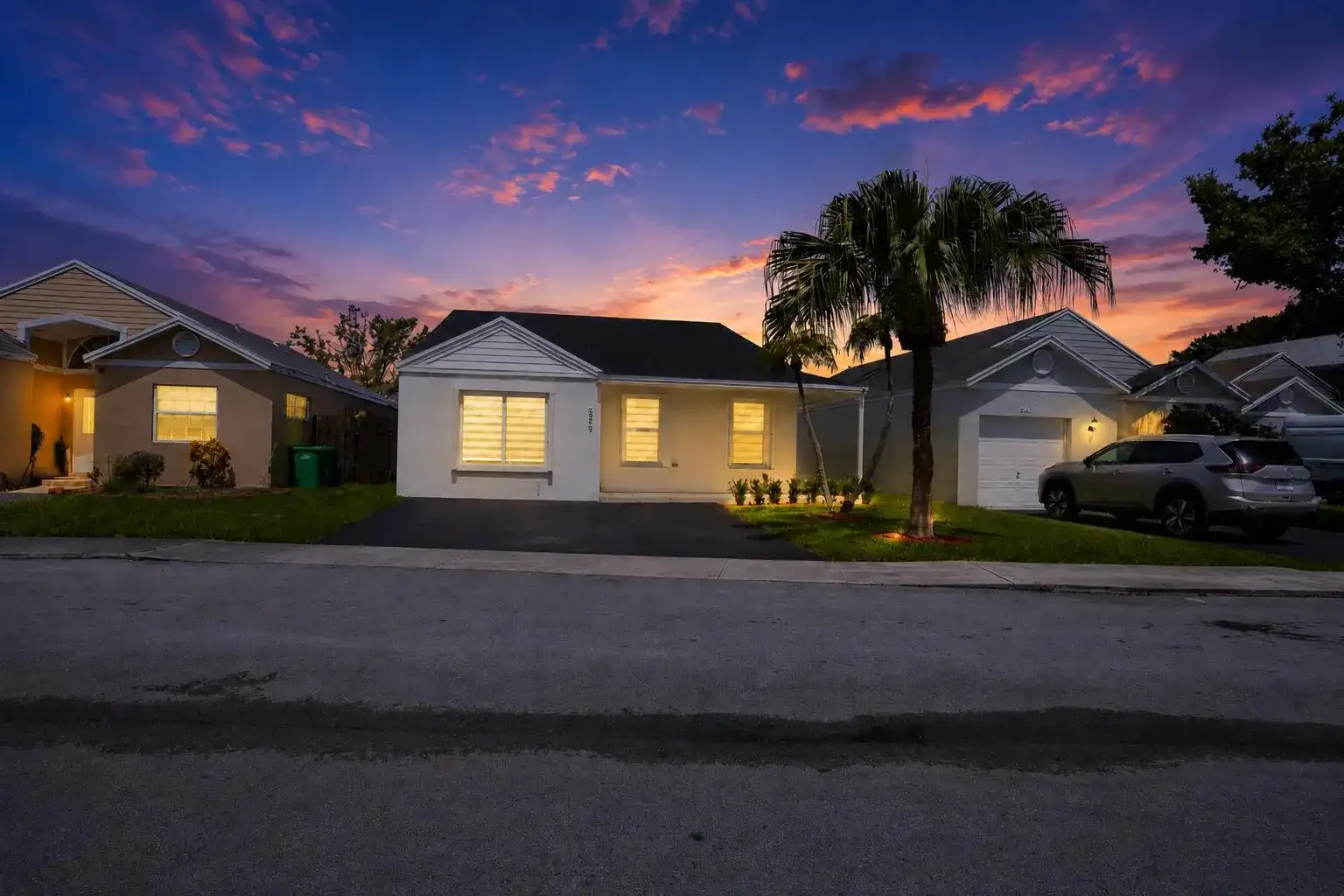 249 SW 159th Avenue, Sunrise FL 33326 photo 2
