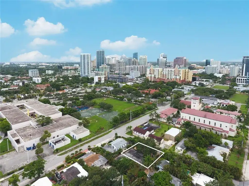 204 NE 10TH Avenue # 206, Fort Lauderdale FL 33301 photo 3