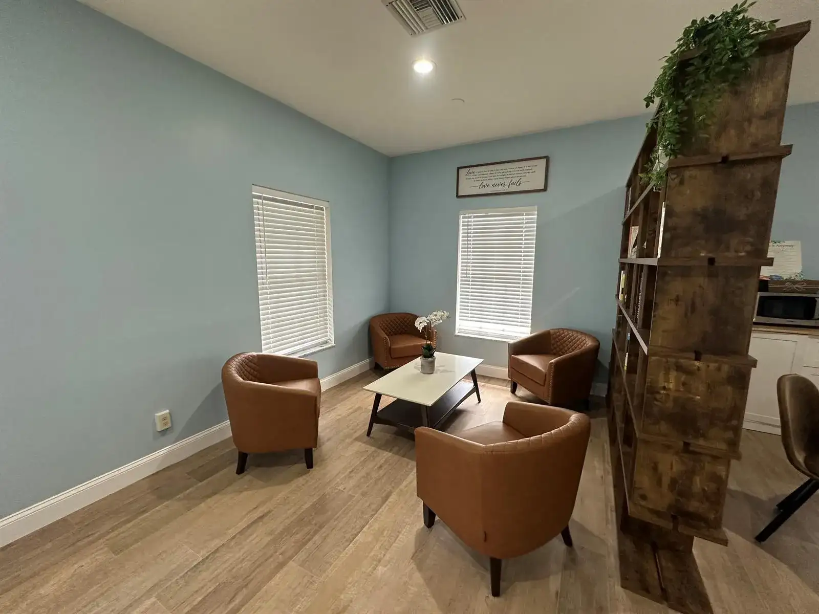 1766 20th Avenue Suite 4, Vero Beach FL 32960 photo 4