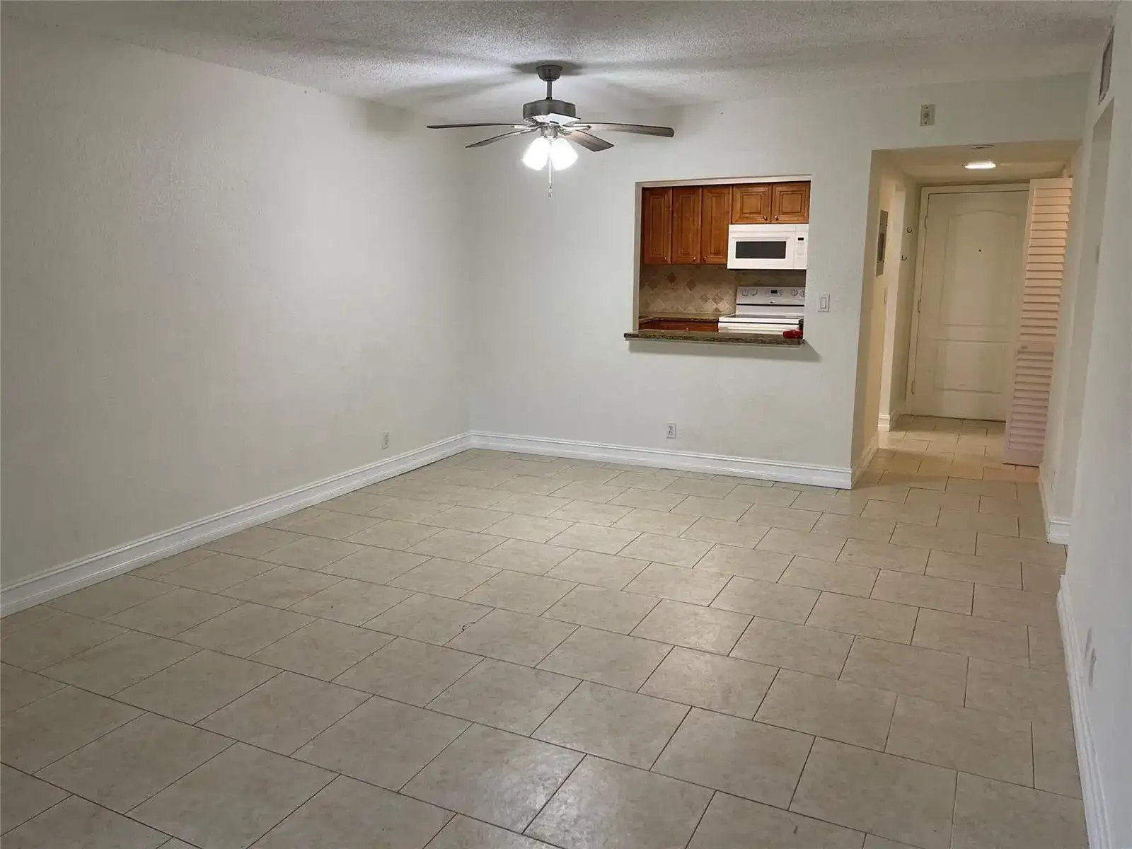 770 SE 2ND Avenue # E106, Deerfield Beach FL 33441 photo 2