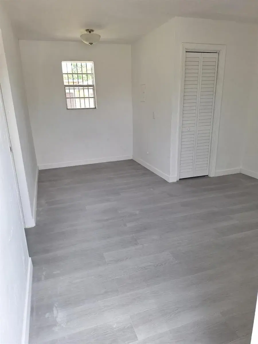 3007 NW 59th Street # 5, Miami FL 33142