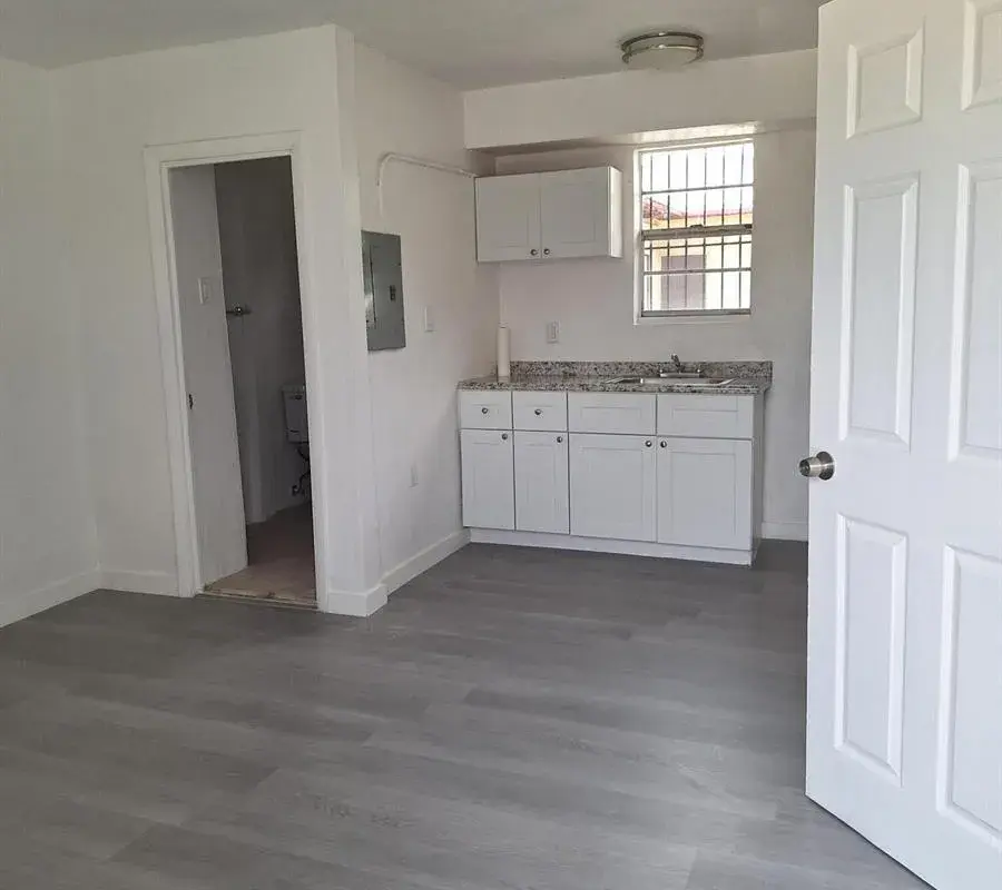 3007 NW 59th Street # 5, Miami FL 33142