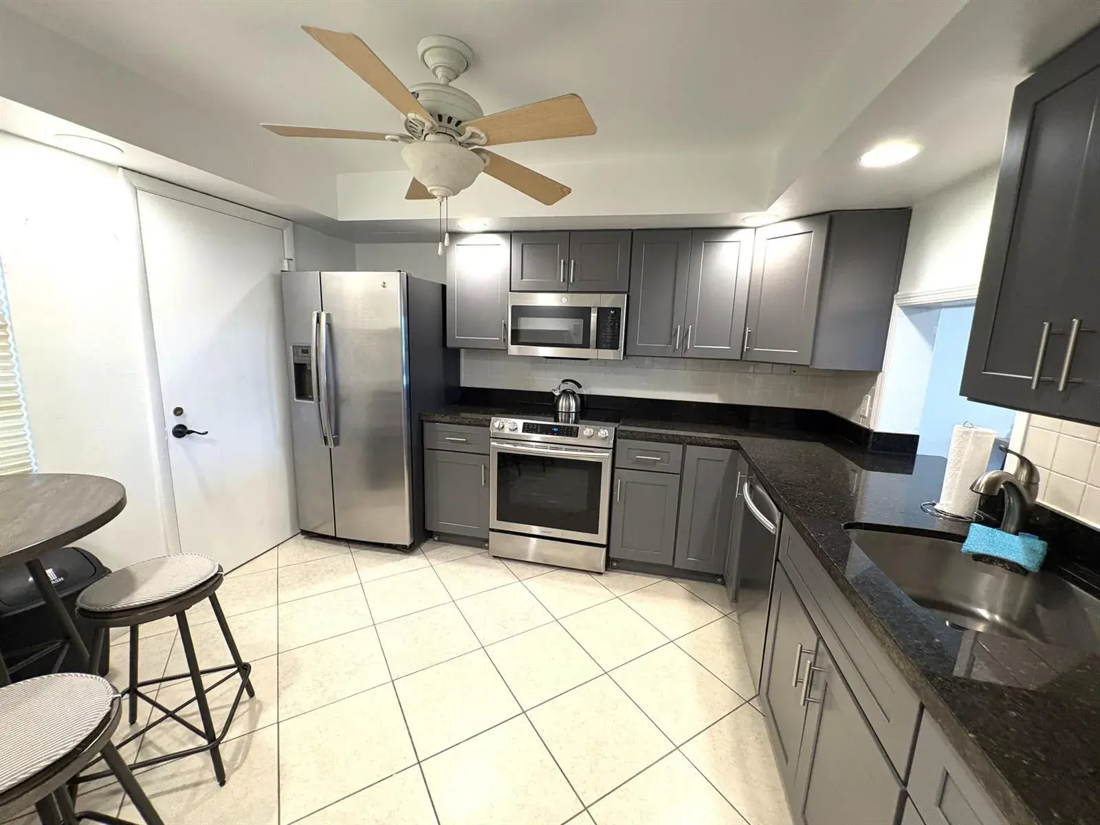640 TENNIS CLUB Drive # 311, Fort Lauderdale FL 33311