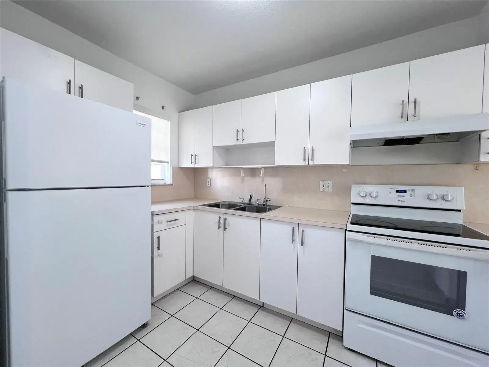 519 W 68th Street # 4, Hialeah FL 33014 photo 3
