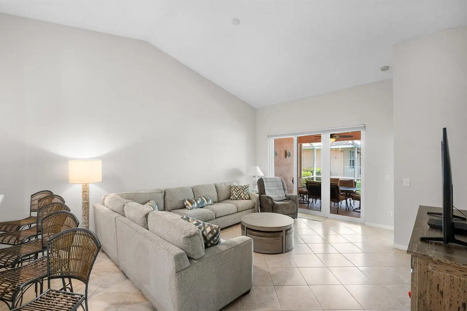2473 S CORAL TRACE Circle, Delray Beach FL 33445 photo 5