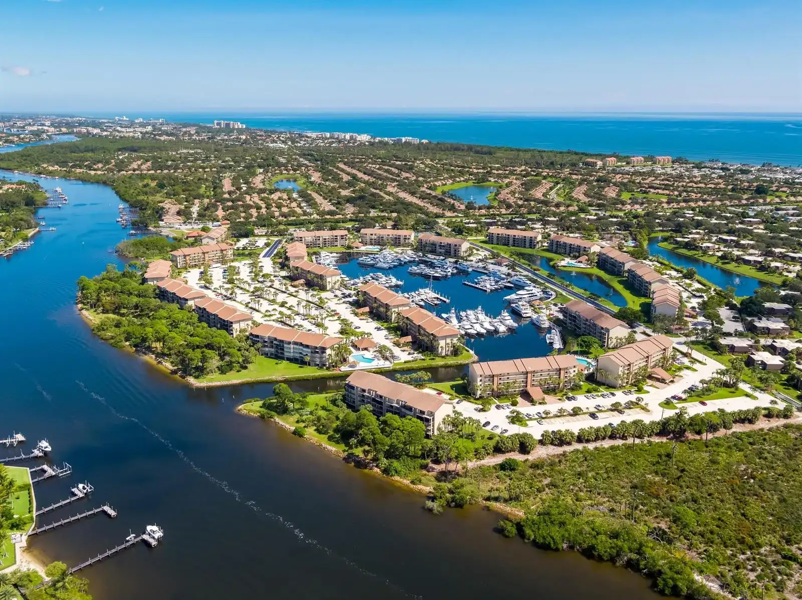 2001 Marina Isle Way # 203, Jupiter FL 33477