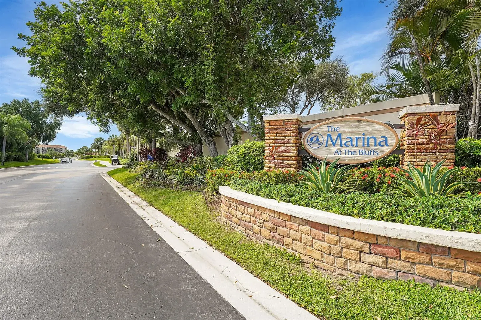 2001 Marina Isle Way # 203, Jupiter FL 33477