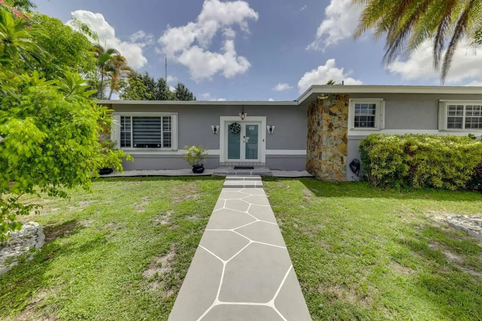 3609 SW 58TH Avenue, West Park FL 33023