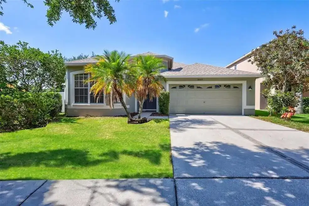 8209 WATER TOWER Drive, Tampa FL 33619 photo 2