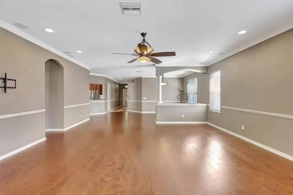 8209 WATER TOWER Drive, Tampa FL 33619 photo 5