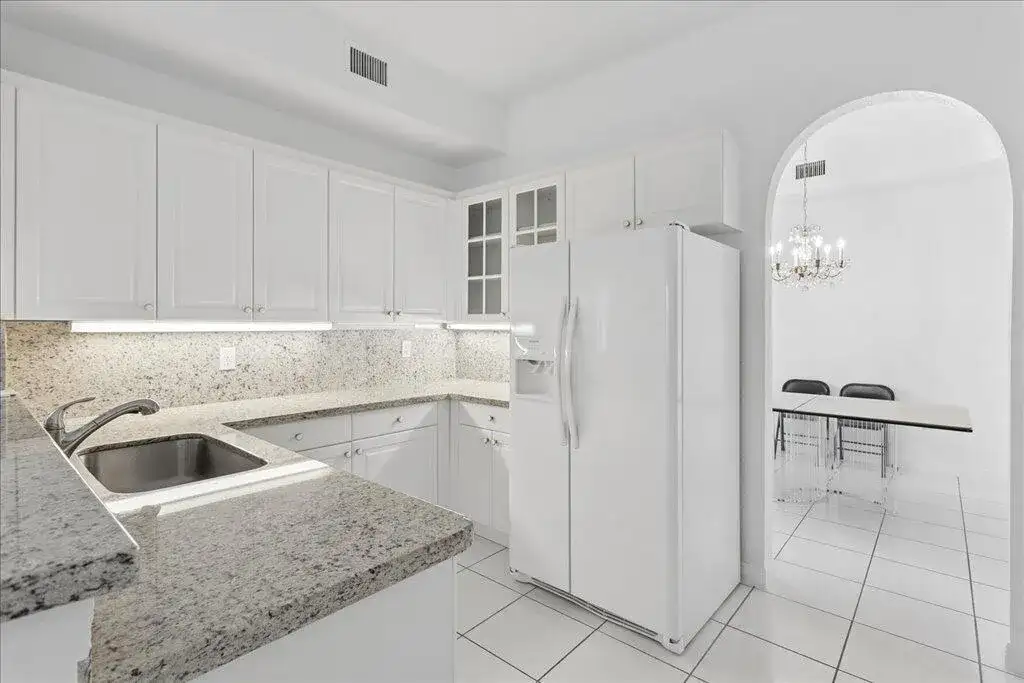 7937 EXETER Circle E # 102, Tamarac FL 33321 photo 5