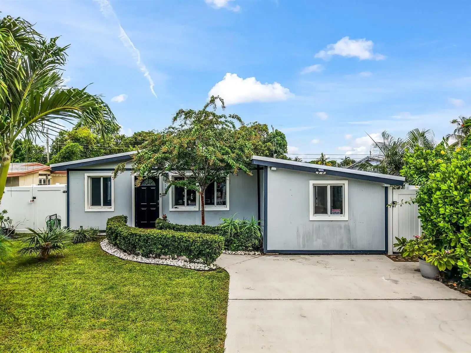 218 GLOUCHESTER Street, Boca Raton FL 33487