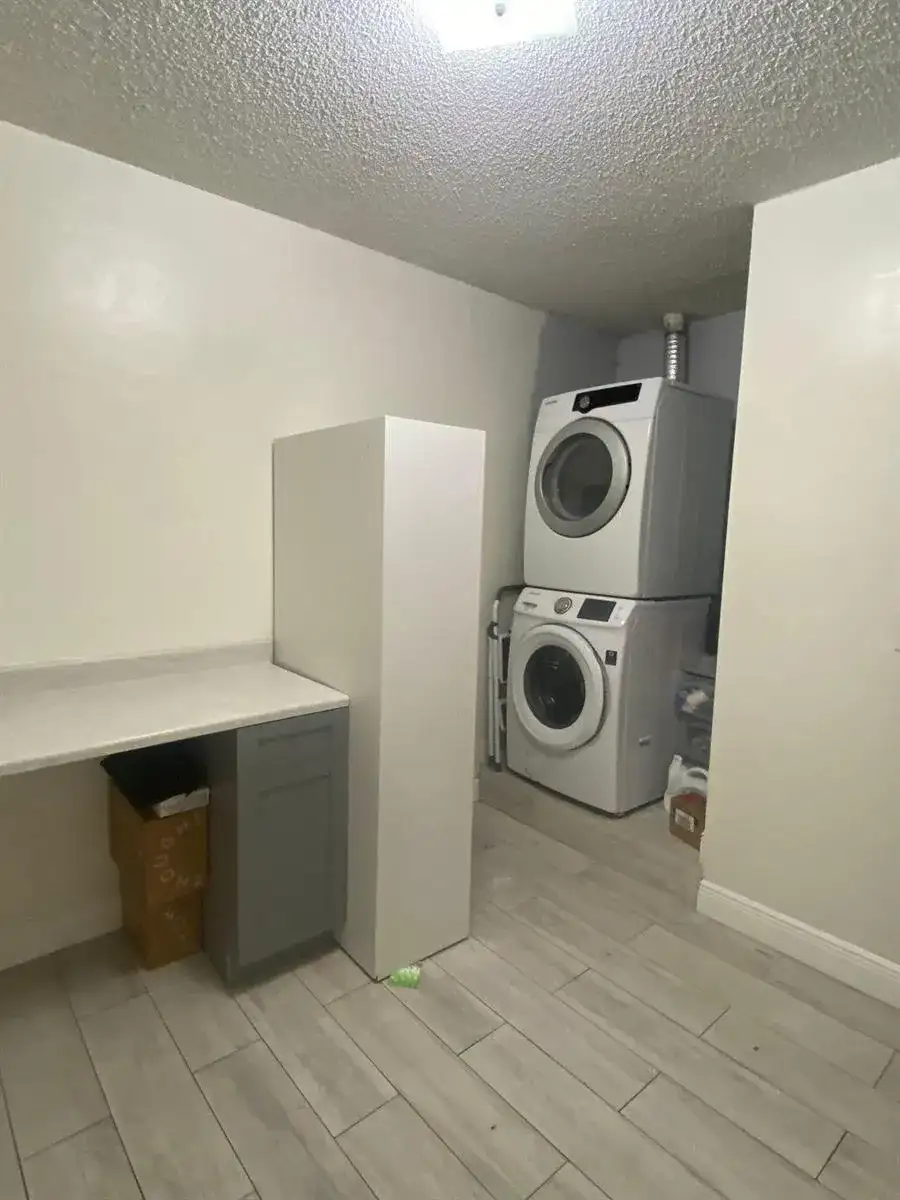 10473 NW 3RD Street, Pembroke Pines FL 33026 photo 5