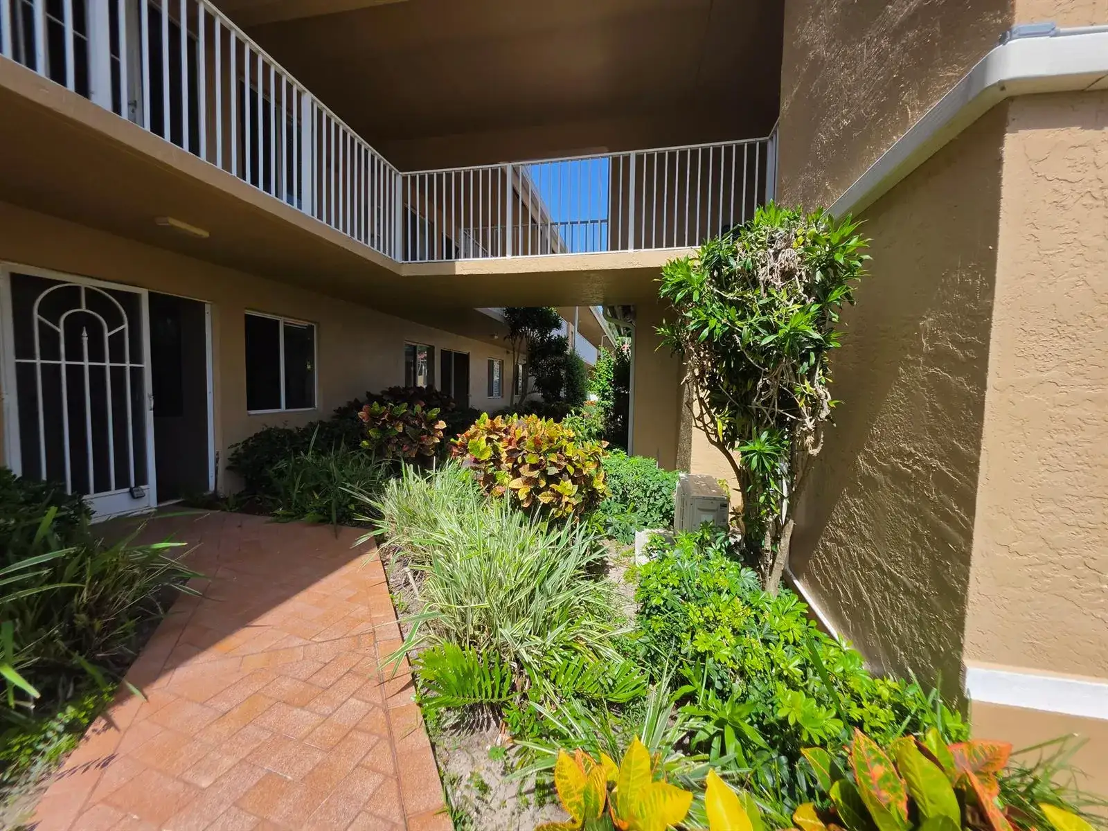 5951 REGAL GLEN Drive # 104, Boynton Beach FL 33437 photo 4